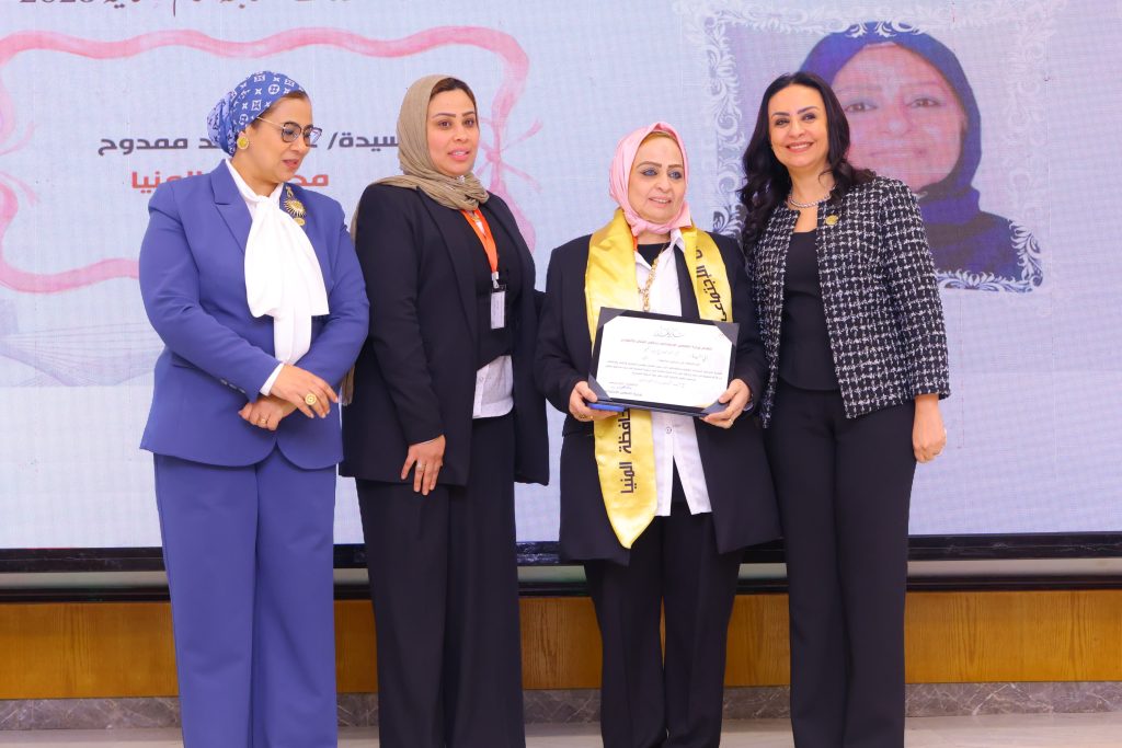 تكريم الأمهات المثاليات 2026