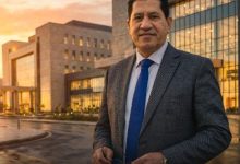 صورة نائب رئيس جامعة العاصمة: المجمع الطبي بحلوان خطوة نوعية لتحسين الرعاية الصحية