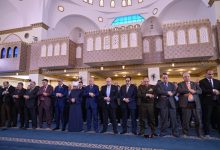 صورة رئيس جامعة القاهرة يشارك في احتفالات العيد القومي للجيزة