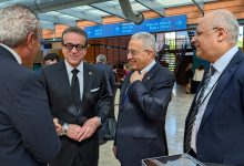 صورة على هامش مؤتمر «الصحة الواحدة» بفرنسا..عبد الغفار يلتقى نظيره التونسي