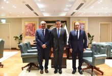 صورة وزير الصحة يبحث مع رئيس المنظمة العالمية للسكتة الدماغية تعزيز التعاون