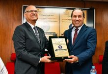 صورة رئيس إتحاد الأفريقى الآسيوي يشيد بتجربة “المؤسسة العلاجية”