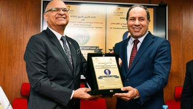 صورة رئيس إتحاد الأفريقى الآسيوي يشيد بتجربة “المؤسسة العلاجية”