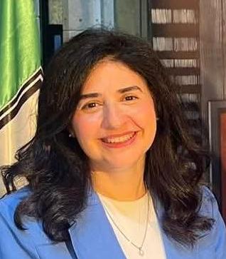 الدكتورة عبير محروس الأستاذ بكلية التجارة