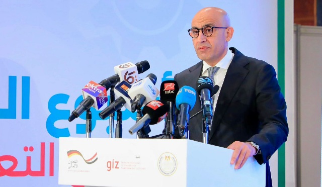 محمد عبد اللطيف وزير التربية والتعليم والتعليم يفتتح ملتقى أسبوع توظيف طلاب التعليم الفنى