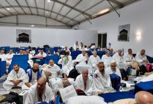 صورة حجاج الجمعيات الأهلية يواصلون أداء المناسك على صعيد عرفات