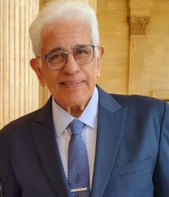 الدكتور حسام بدراوي استاذ النساء والتوليد بكلية طب قصر العيني