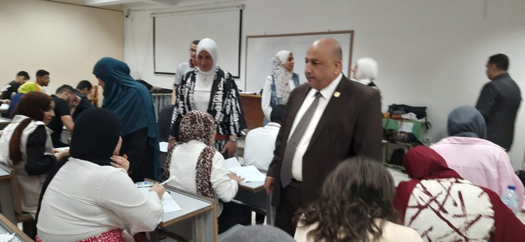 امتحانات الفصل الدراسي الثاني بجامعة القاهرة