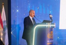 صورة وائل عمران يستعرض تحديات سلاسل الإمداد فى التأمين الصحي الشامل