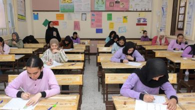صورة أكثر من مليوني طالب وطالبة يؤدون امتحانات الشهادة الإعدادية