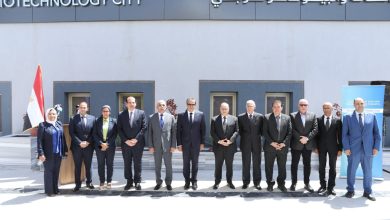 صورة باستثمارات تصل إلى 12 مليار جنيه..وزير الصحة يتفقد «مدينة اللقاحات والبيوتكنولوجي»