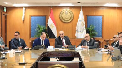 صورة وزير التربية والتعليم يتابع انتظام أول أيام امتحانات الثانوية العامة من غرفة العمليات المركزية بالوزارة