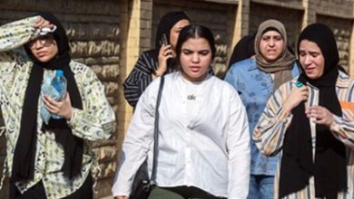 صورة ارتياح حذر بعد امتحان اللغة العربية.. وتأخر الأسئلة والغش يفسدان أجواء بعض اللجان