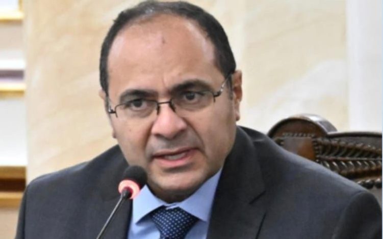 الدكتور عبدالمجيد قاسم وكيل كلية طب قصر العيني للدراسات العليا والبحوث