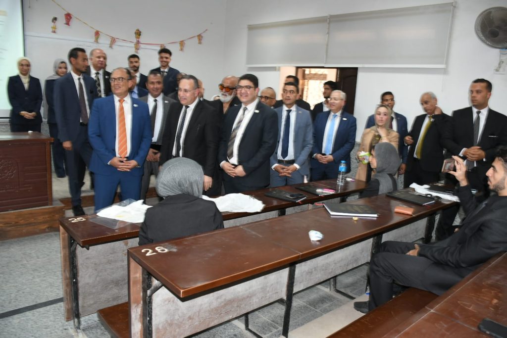 وزير التعليم العالي ورئيس جامعة العاصمة يفتتحان مشروع تطوير كلية الهندسة بحلوان