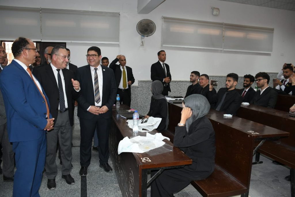 وزير التعليم العالي ورئيس جامعة العاصمة يفتتحان مشروع تطوير كلية الهندسة بحلوان