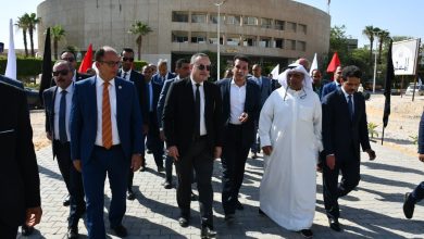 صورة وزير التعليم العالي يفتتح مسجد المرحومة “منيرة نايف” بجامعة العاصمة