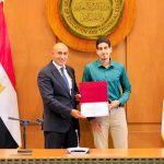 وزير التربية والتعليم يكرم أوائل الثانوية العامة للعام الدراسي 2025 / 2026