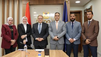 صورة رئيس هيئة الدواء المصرية يلتقى شعبة محرري الصحة