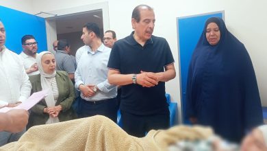 صورة وزير الصحة يكلف نائبه بزيارة مصابي حادث الإسماعيلية