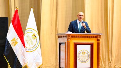 صورة وزير التعليم يبحث استعدادات العام الدراسي الجديد
