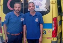 صورة إسعاف شاب علق ذراعه داخل ماكينة فرم لحوم