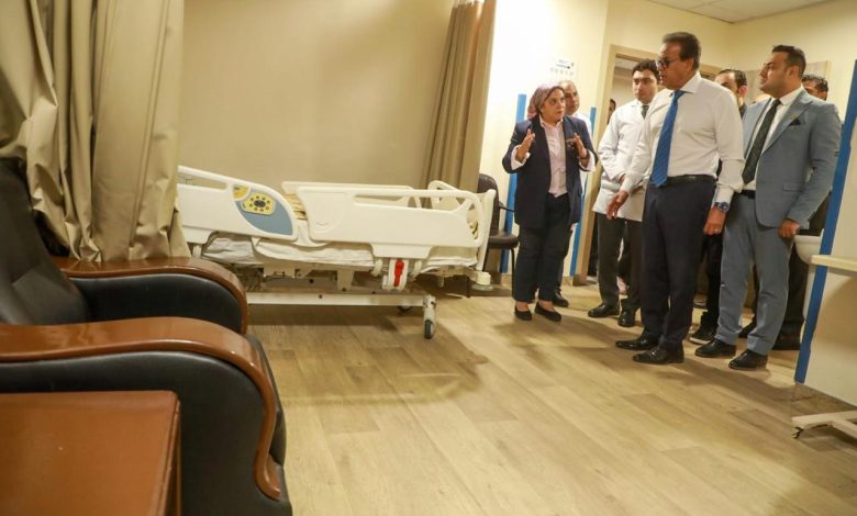 وزير الصحة يتفقد مستشفى دار الشفاء