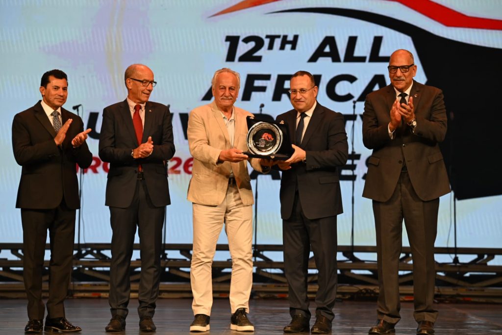 وزير التعليم العالي يشهد حفل «القاهرة 2026» بدار الأوبرا