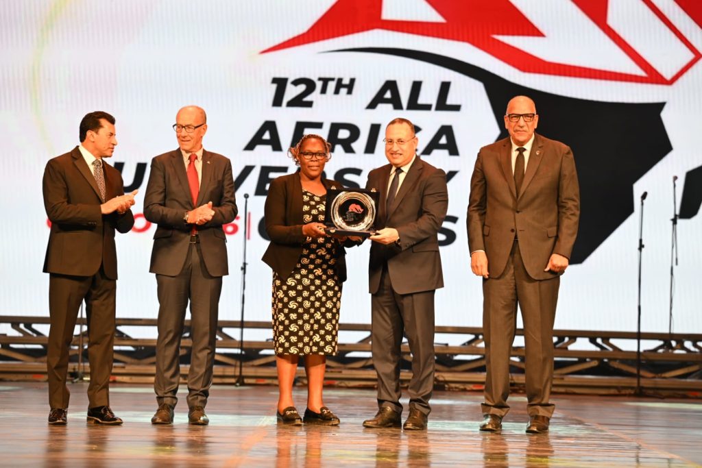 وزير التعليم العالي يشهد حفل «القاهرة 2026» بدار الأوبرا