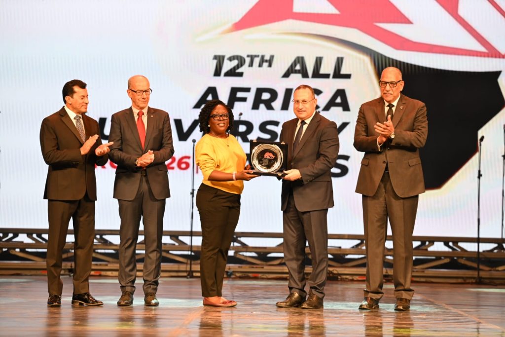وزير التعليم العالي يشهد حفل «القاهرة 2026» بدار الأوبرا