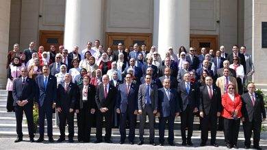 صورة “عبد الصادق” يفتتح العام الدراسي بجامعة القاهرة الأهلية