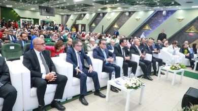 صورة وزير الصحة: 2.3 طفل لكل سيدة.. مصر تقترب من معدل الإحلال السكاني