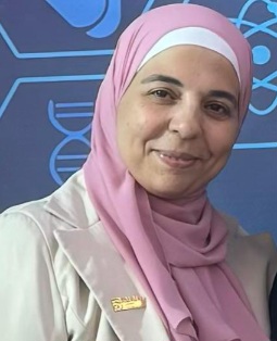 الدكتورة رضوى علي مدير مركز التعاون الصناعي بجامعة الجلالة الأهلية