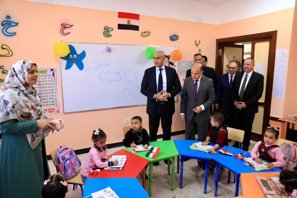 وزير التعليم ومحافظ الغربية يفتتحان مدرسة "شوني" بطنطا