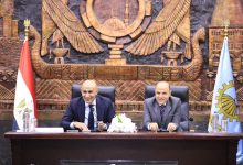 صورة وزير التعليم ومحافظ الغربية يبحثان انتظام الدراسة داخل المدارس