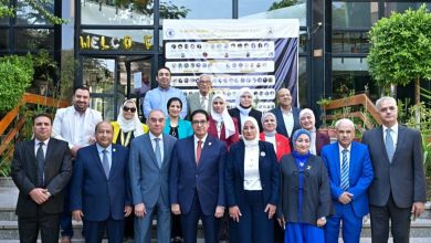 صورة رئيس جامعة القاهرة يوجه بالاستفادة من مشروعات تخرج طلاب الإعلام