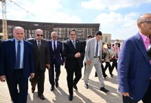 صورة رئيس جامعة القاهرة يعلن موعد تسليم المبنى التعليمي بمجمع الأطفال