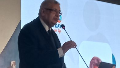 صورة د. محمد عوض تاج الدين: لا سلامة مستدامة للمرضى دون حماية العاملين بالقطاع الصحي
